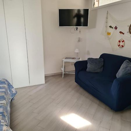 A Due Passi Dal Mare Apartment Favignana Bagian luar foto