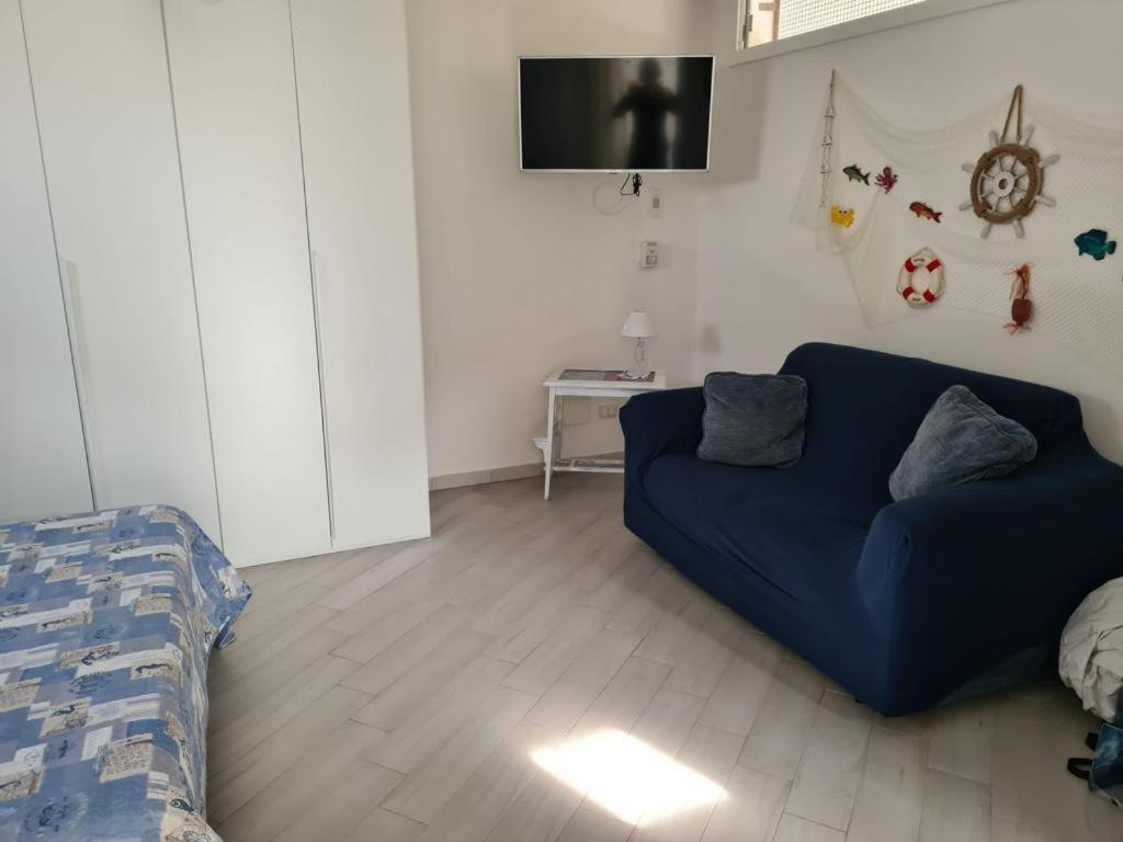 A Due Passi Dal Mare Apartment Favignana Bagian luar foto